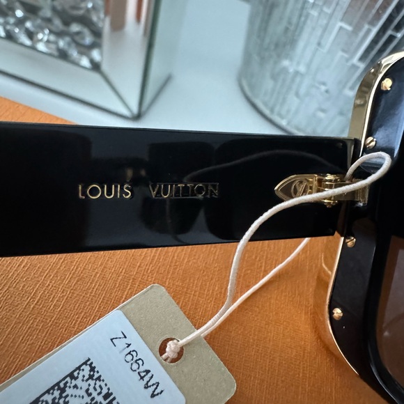Louis Vuitton Moon Black and Gold Sunglasses - Picture 3 of 9